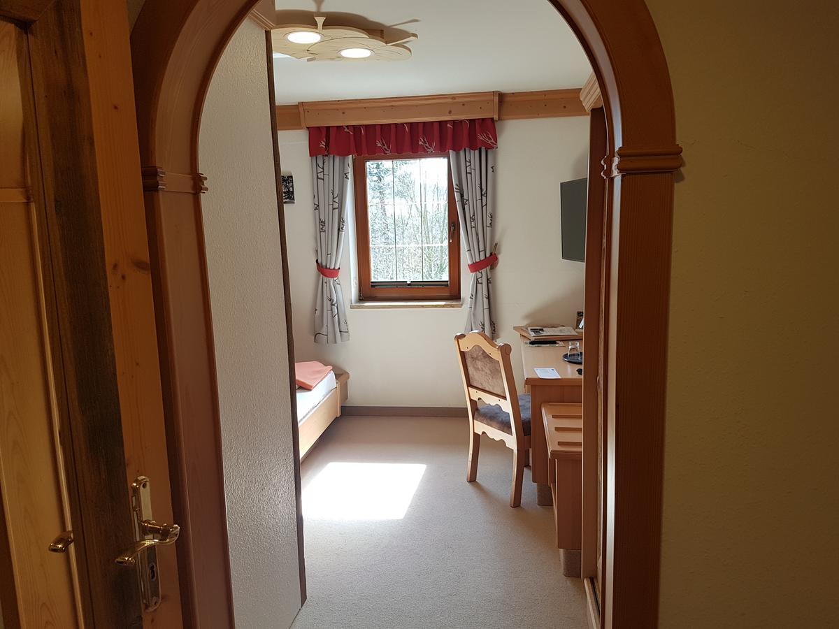 Hotel Und Restaurant Koehlerhuette - Fuerstenbrunn Beierfeld Εξωτερικό φωτογραφία